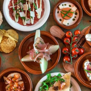 Onbeperkt tapasgerechten + dessert bij La Cubanita