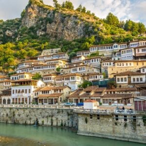 Fly & drive Midden- en Zuidwest Albanië